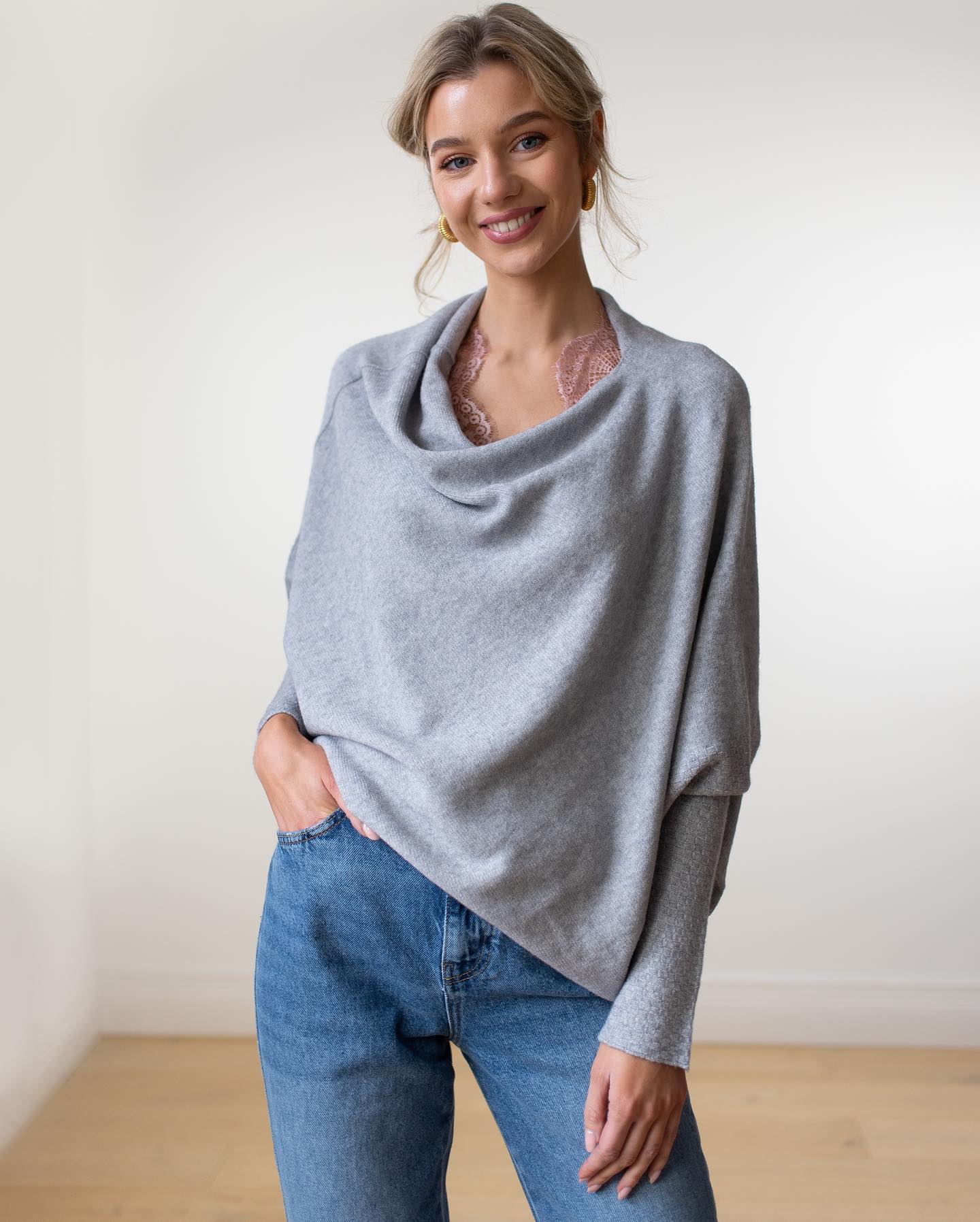 Lara | Elegante Off Shoulder Trui Voor Dames